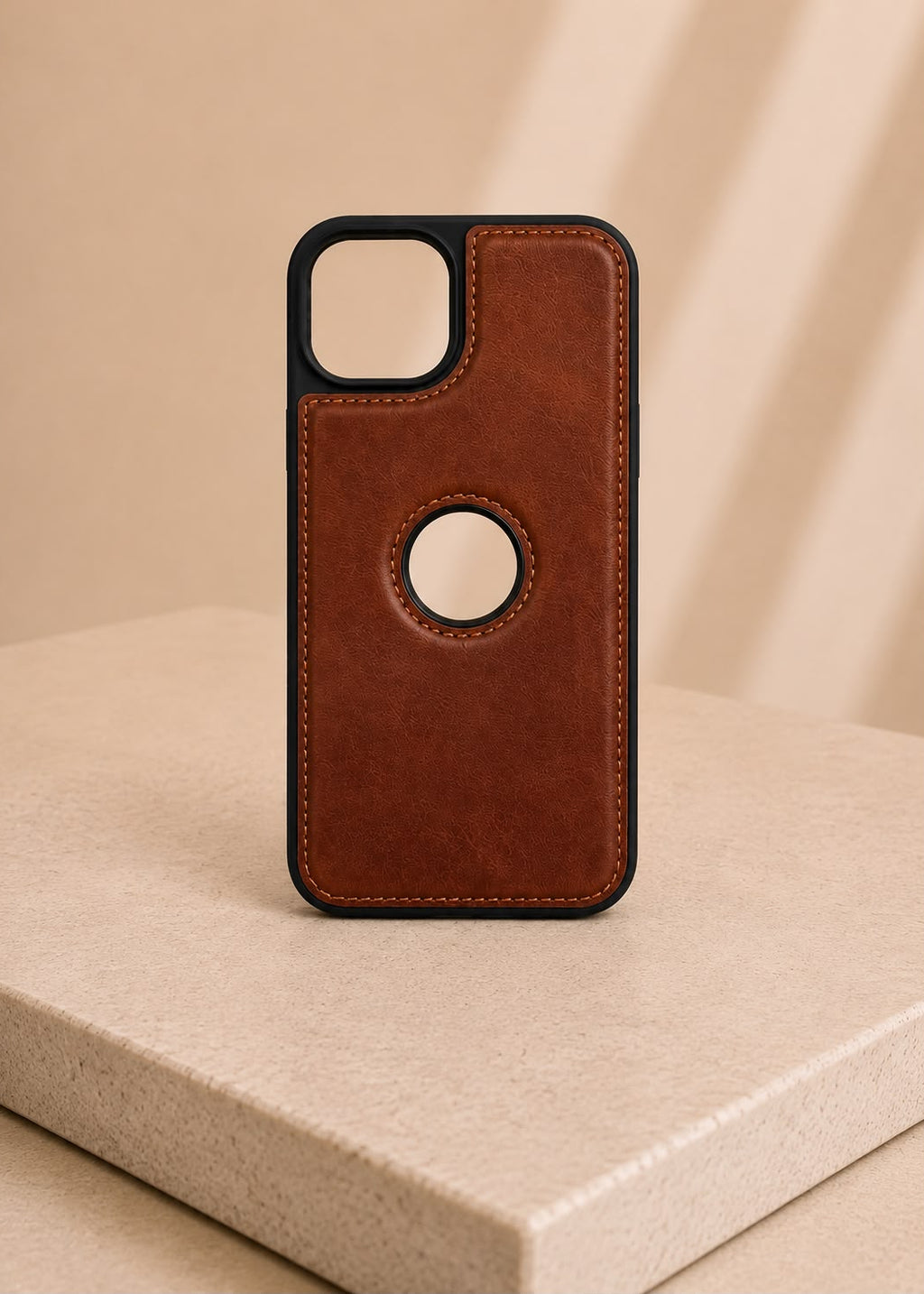 Coque Magnétique Compatible iPhone 15 Plus – Marron Effet Cuir – Support Anneau Rotati
